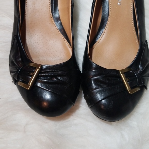 cl by laundry wedges